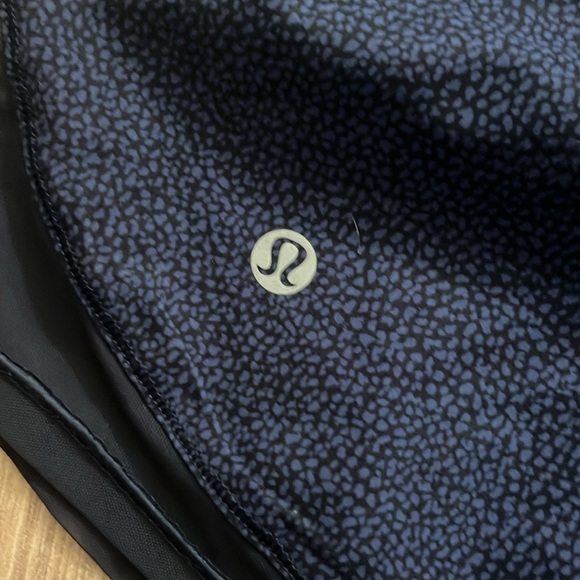 Navy Blue Lululemon Reversible Shorts - Picture 6 of 6